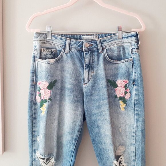 EUC Zara blue floral embroidered ripped denim jeans, 6 - Picture 8 of 12